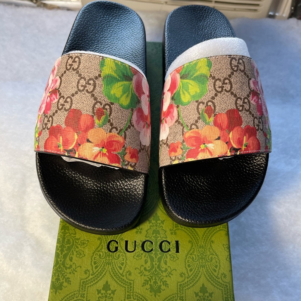 Gucci Flip Flops